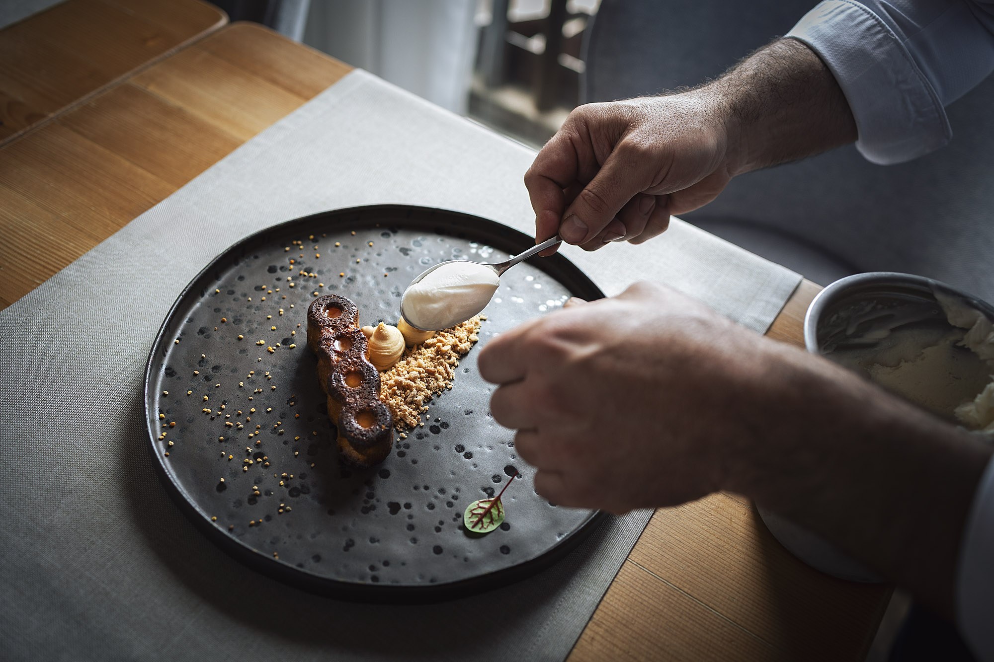 La preparazione nella cucina Amapama